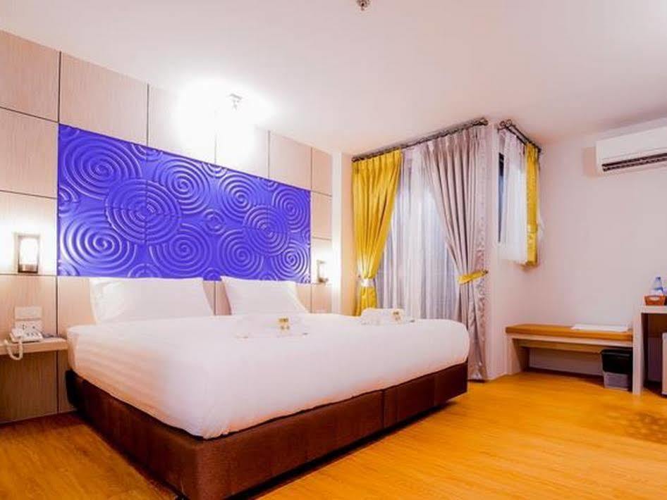 De Boutique Hotel Прачуап Кири Кан Екстериор снимка